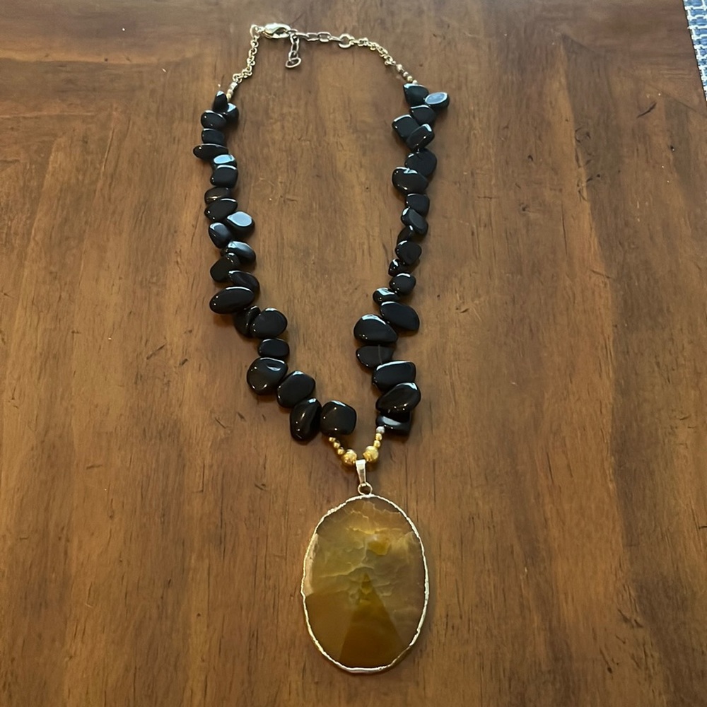 Black necklace with stone